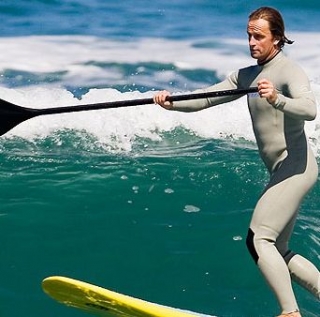  我们的桨板冲浪教练 